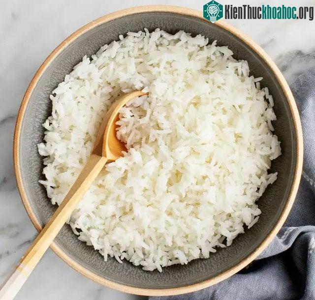 Loại gạo này dễ tiêu hóa hơn, điều này tốt cho những người tiết dịch tiêu hóa không đủ.