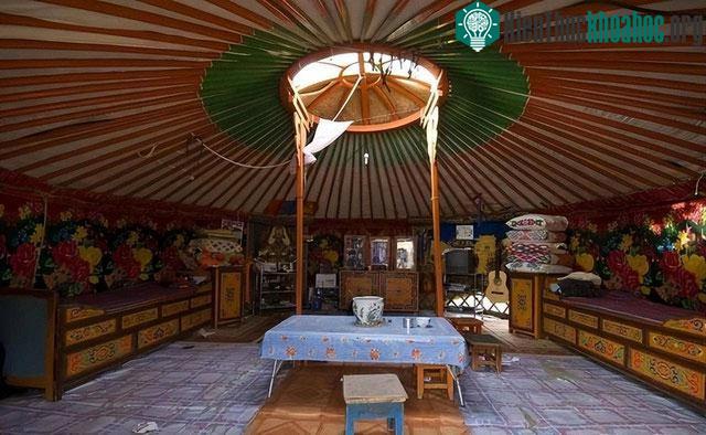 Người Mông Cổ cũng rất coi trọng việc giữ gìn vệ sinh lều yurt.