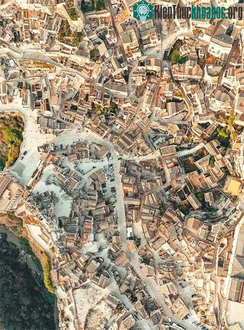 Matera nhìn từ trên cao.