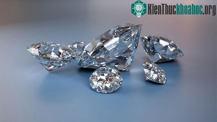 Những viên kim cương lớn và đẹp nhất nằm sâu dưới lớp vỏ Trái Đất. (Ảnh minh họa: Express).