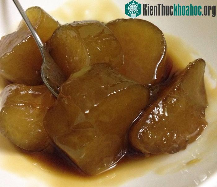Người Tày, Nùng quan niệm, nếu ăn bánh gio (tro) là không biết thương người đã mất.