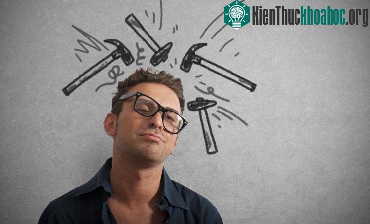 Cảm giác này có liên hệ với bệnh đau nửa đầu.