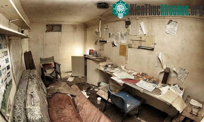 Bên trong hầm trú ẩn của lính tình nguyện cảnh báo hạt nhân Anh ảnh 3