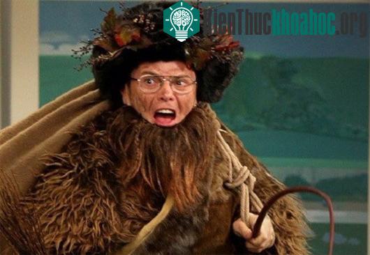 Belsnickel là nhân vật nam trong các câu chuyện truyền thuyết ở miền Tây Nam nước Đức. Vào khoảng thời gian 1 - 2 tuần trước lễ Giáng sinh, các Belsnickel thường xuất hiện trước các ngôi nhà và hù ...