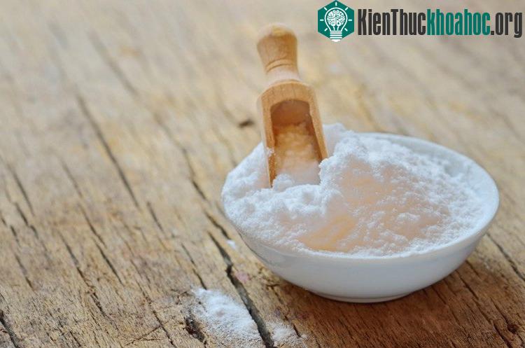 Baking soda còn có thể giúp bạn làm lăn khử mùi tự nhiên.