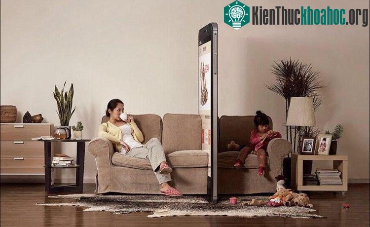 Chúng ta giao tiếp với con như thế nào thì con sẽ giao tiếp với người khác như thế.