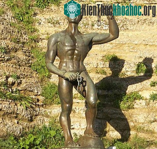 Lịch sử La Mã cổ đại ghi nhận rất nhiều cuộc nổi dậy của tầng lớp nô lệ.