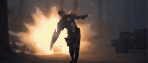Màn quăng khiên có thương hiệu của Captain America.