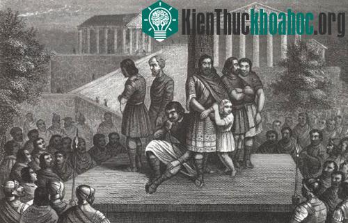 Khi nô lệ có đủ tiền bạc, tài sản, họ có thể mua lại giấy bán thân để trở thành người nô lệ được giải phóng.