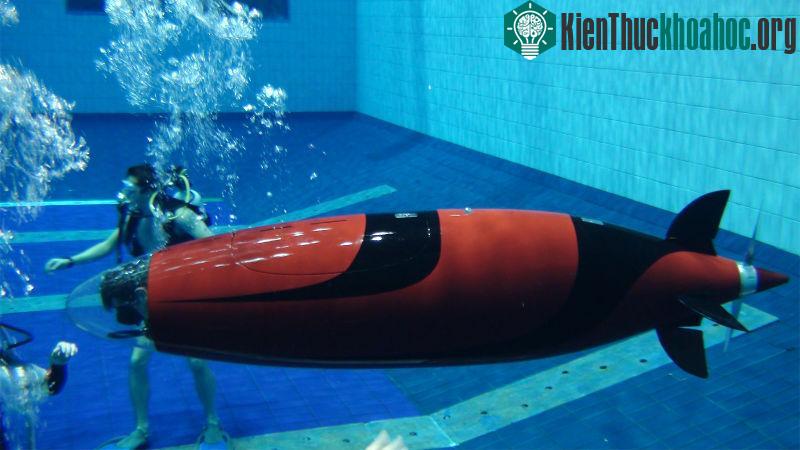 Tàu ngầm Omer 8 được chế tạo bởi các sinh viên trường Đại học Công nghệ Montreal (Bỉ)
