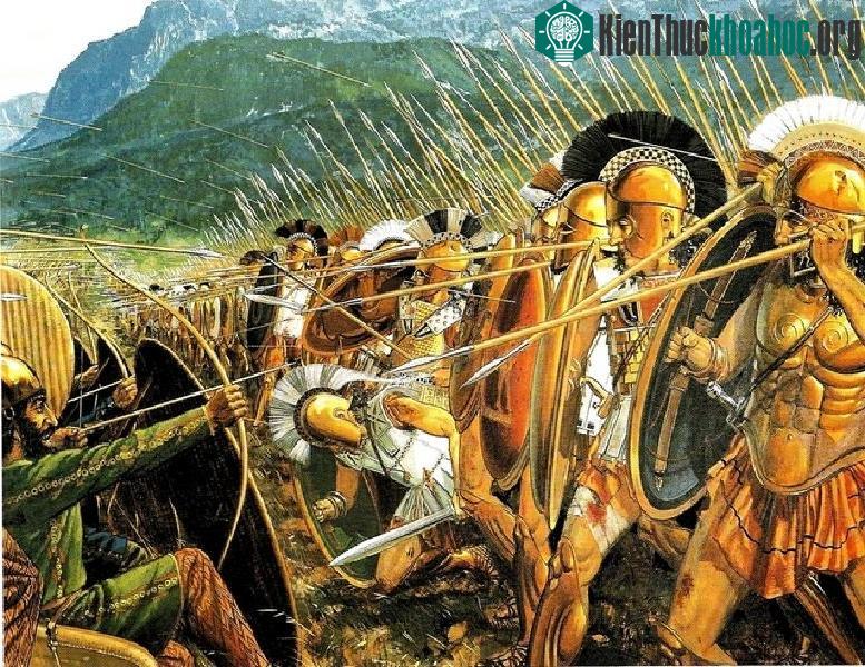 Mỗi chiến binh Hy Lạp cổ đại đều được trang bị áo giáp và vũ khí.