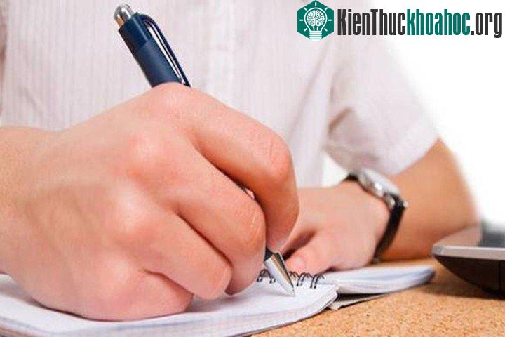 Người thuận tay trái