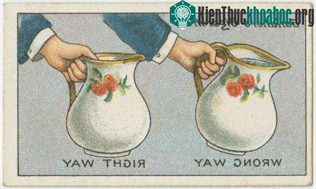 Cách cầm nắm bình nặng bằng một tay