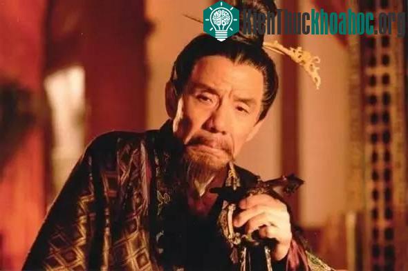 Tư Mã Ý suy tư khi nghĩ đến thực quyền không nằm trong tay mình mà nằm trong tay Tào Sảng. (Ảnh: Internet).