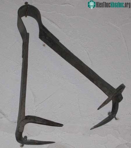 Dụng cụ ép ngực