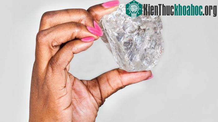 Viên kim cương nặng 1111 carat.