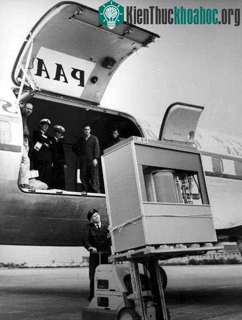 60 năm trước ổ cứng 5MB to đến đâu?