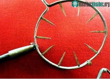 16 phương pháp tra tấn rợn người thời Trung Cổ
