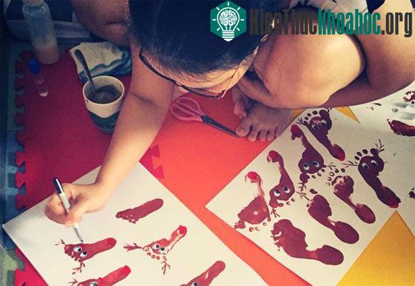 Khả năng ghi nhớ lại đối tượng cần vẽ thông qua các hình ảnh đơn giản giúp tái hiện lại tốt hơn. (Ảnh minh họa)