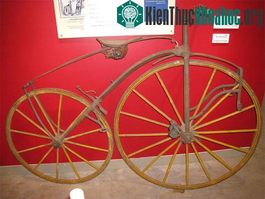 Xe đạp Boneshaker tại Châu Âu vào những năm 1868