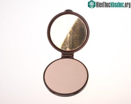 Tận mắt ngắm các công cụ gián điệp của CIA