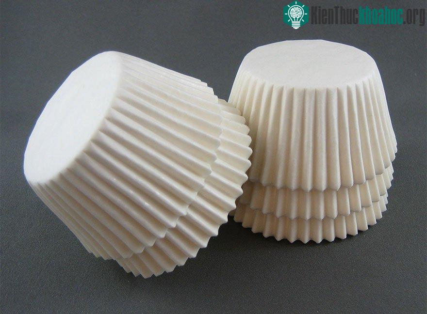 20 ý tưởng làm đèn chùm vô cùng hữu ích từ những vật dụng bỏ đi ảnh 25