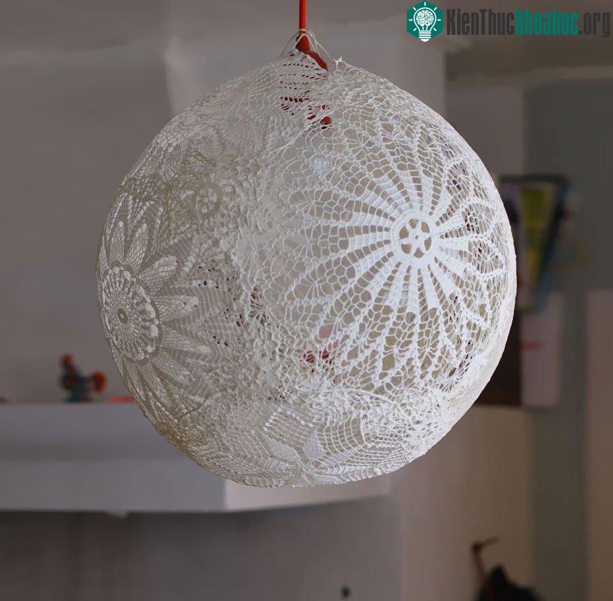 20 ý tưởng làm đèn chùm vô cùng hữu ích từ những vật dụng bỏ đi ảnh 30