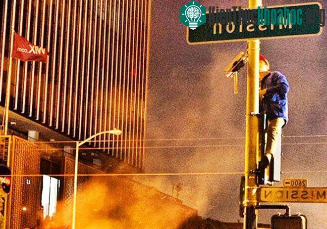 Hãy thiết kế một kế hoạch sơ tán cho San Francisco