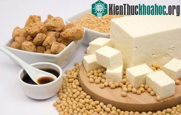 Tại sao chúng ta lại máy mắt, giật cơ nhẹ trên cánh tay?
