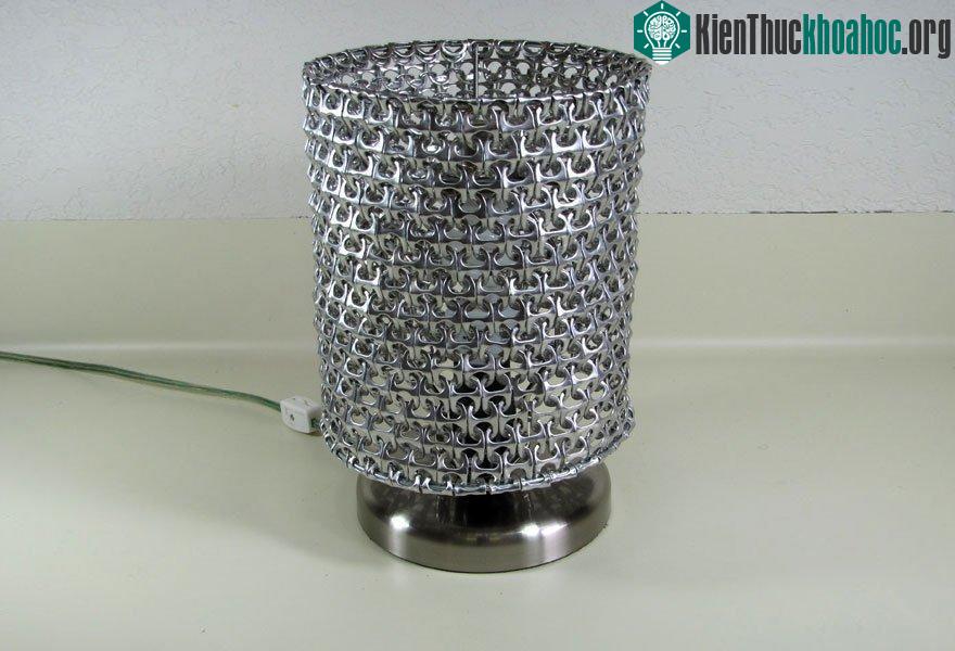 20 ý tưởng làm đèn chùm vô cùng hữu ích từ những vật dụng bỏ đi ảnh 38
