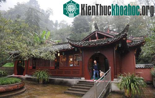 Những nhà vệ sinh đặc biệt ở Trung Quốc ảnh 4