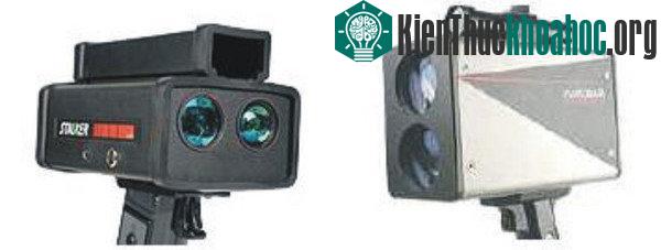 Súng bắn tốc độ laser.