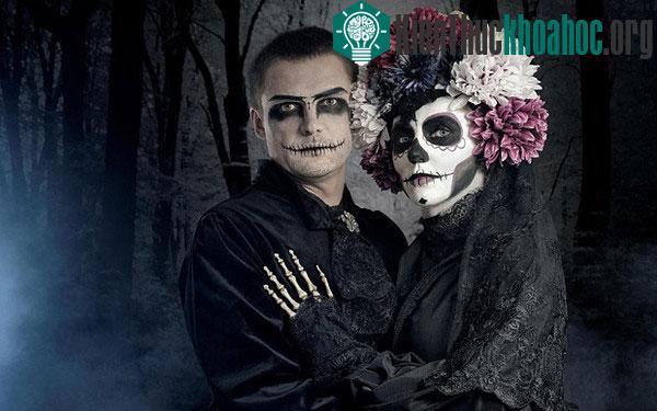 Nghiên cứu chứng minh Halloween là lễ hội của tình yêu