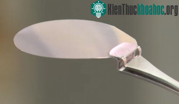 Màn hình sapphire “siêu bền” được làm ra như thế nào? ảnh 0