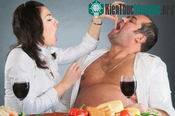 Tại sao đàn ông thường phát phì sau kết hôn?