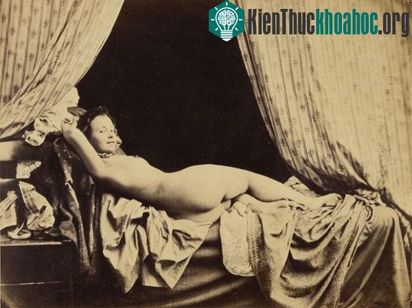 Ngược dòng lịch sử tìm hiểu về nhiếp ảnh khỏa thân