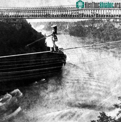Những người phụ nữ dám “thách thức thần chết”