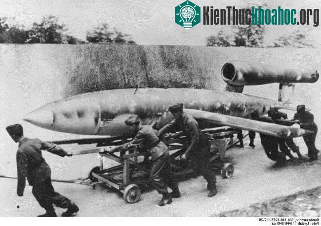 Điểm danh 7 vũ khí ác độc nhất lịch sử nhân loại