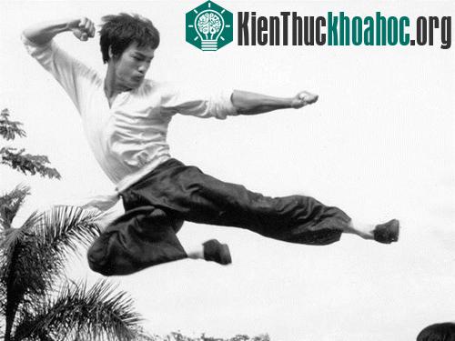 Cái chết bí ẩn của Lý Tiểu Long đã được tiên đoán?