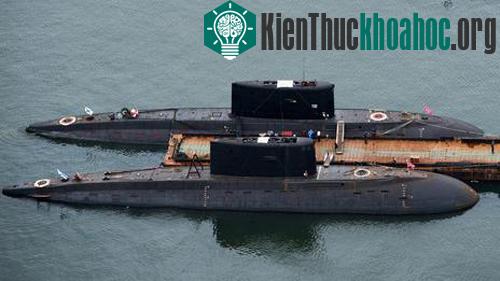 Quy trình xử lý nhiên liệu và kết cấu tàu ngầm hạt nhân thường mất thời gian và tốn kém. Nhiều tàu ngầm có khi tiềm ẩn nguy cơ rò rỉ phóng xạ. (Ảnh: Science Photo Library)