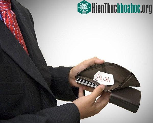 ...thì kết quả cũng đều sẽ là... nhẵn túi.
