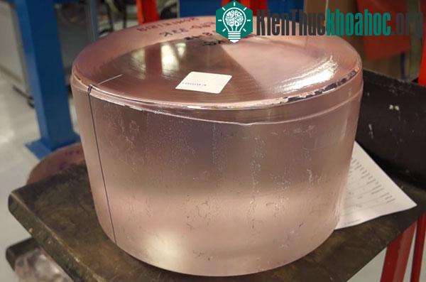 Màn hình sapphire “siêu bền” được làm ra như thế nào? ảnh 4