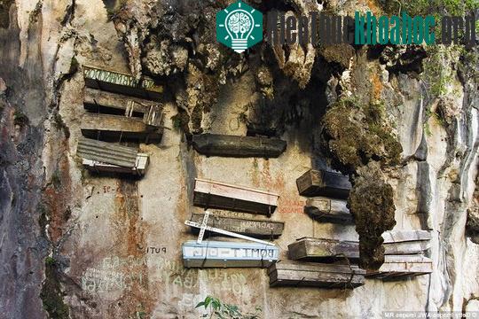 Quan tài treo trên vách đá của người Igorot ảnh 5