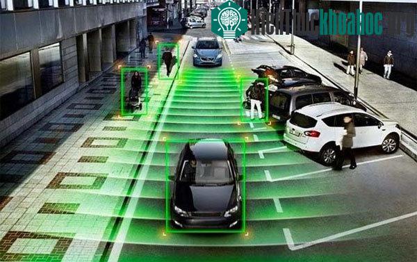 Xe hơi tự lái sẽ là xu hướng trong tương lai?​
