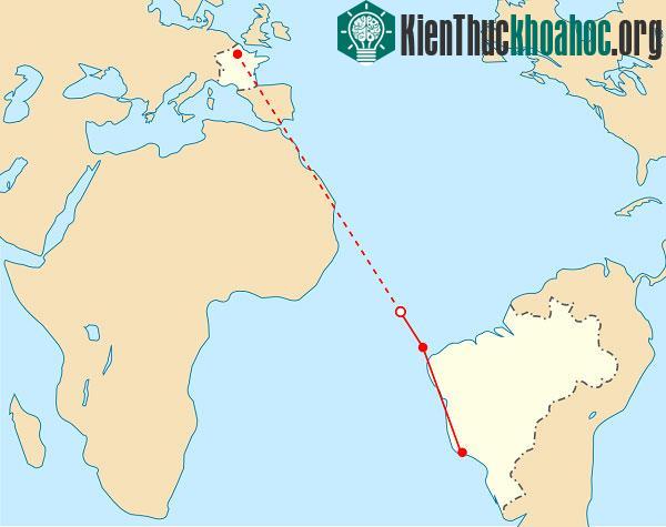 Chấm trắng trên bản đồ biểu thị vị trí máy bay rơi.