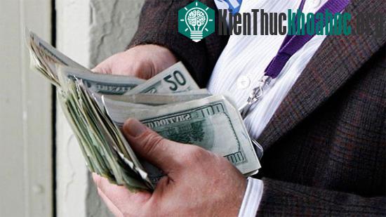 Tiền bạc mua được hạnh phúc? - (Ảnh: Reuters)