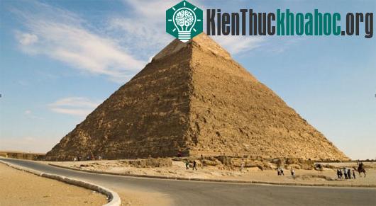 Cách vận chuyển đá xây kim tự tháp của người Ai Cập cổ đại