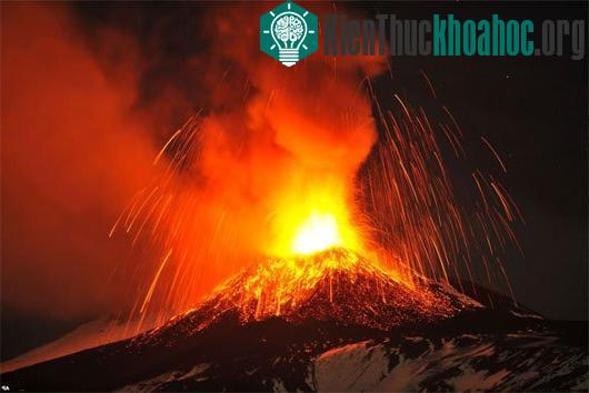 Những ngọn núi lửa ở Siberia đã gây ra trận đại tuyệt chủng trên Trái đất. Ảnh: (voatiengviet.com)