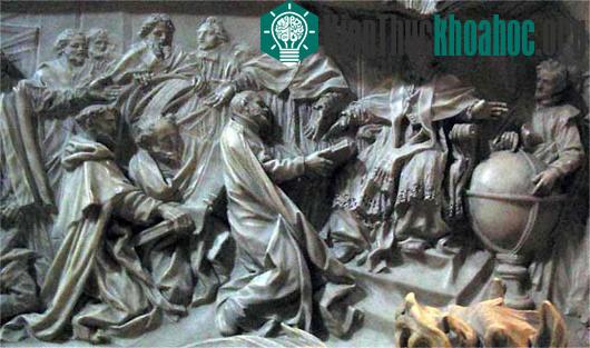 Hình khắc trên mộ của Giáo hoàng Gregory XIII, kỷ niệm lịch Gregory được áp dụng. (Ảnh: crystalinks.com)