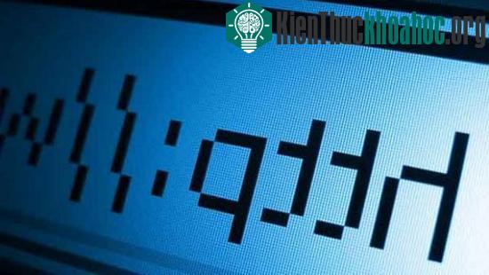 Năm 1898, Mark Twain đã đề cập đến mạng viễn thông tương tự Internet